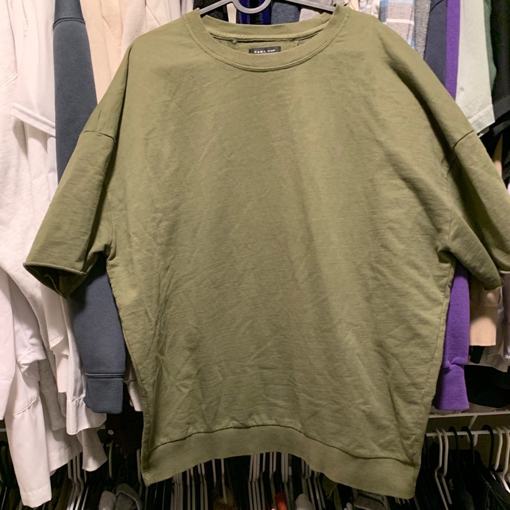Zara Men’s Oversized Tee